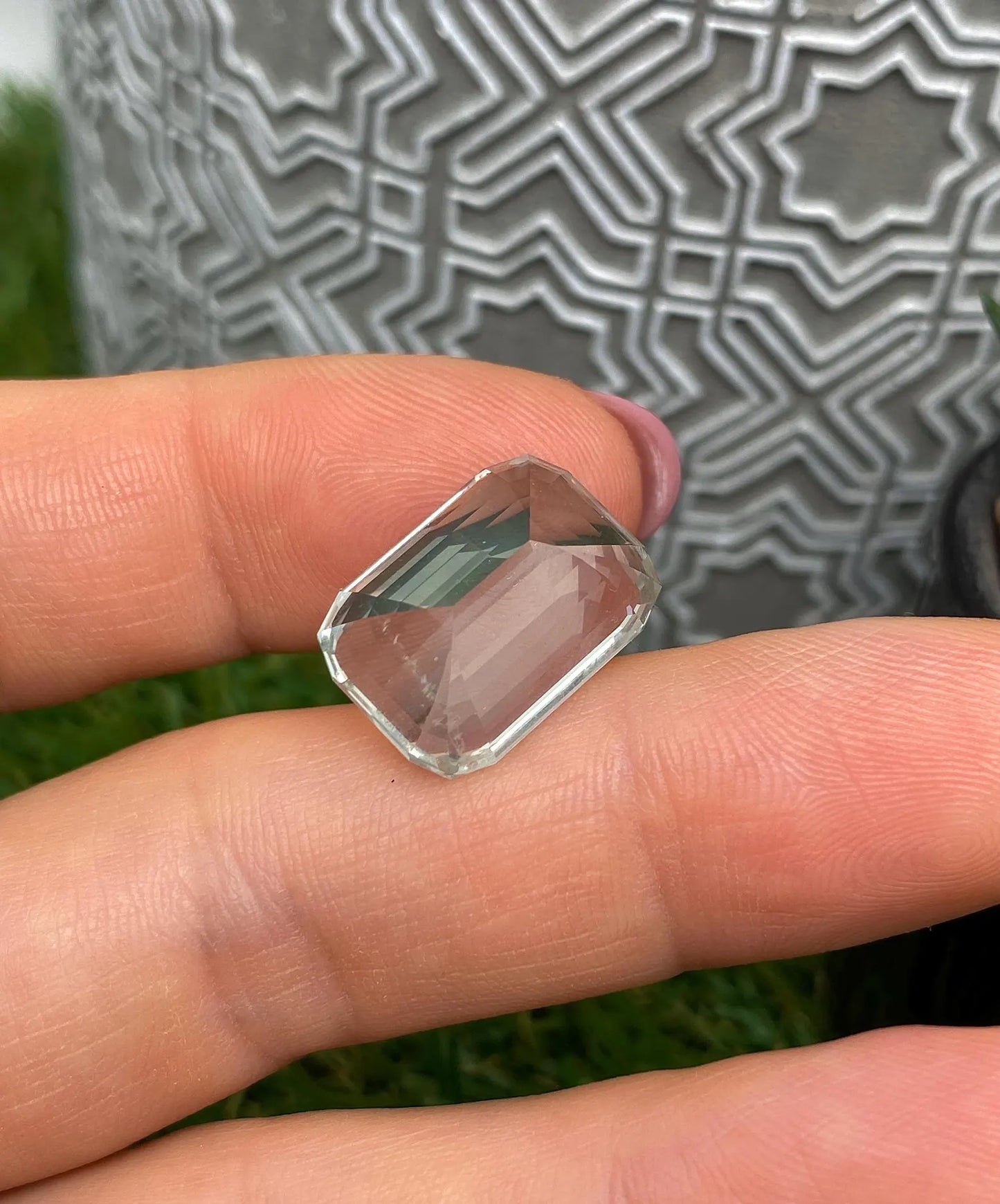 Aquamarine natural Loose gemstone 15.62 ct., Cushion cut, Origin Nigeria, Certificate IGI