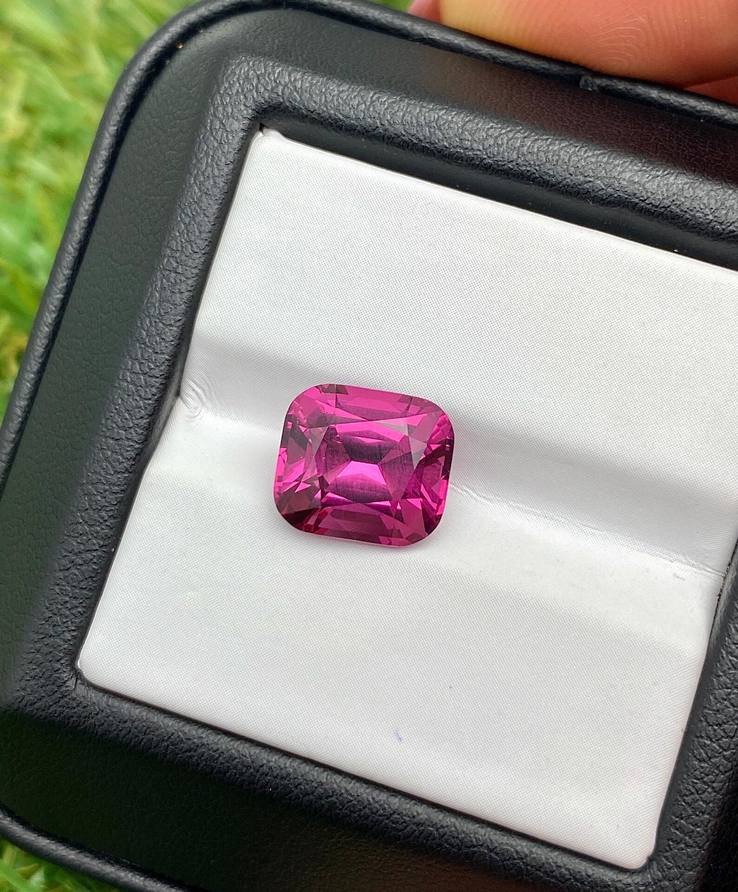 Natural Malaya Garnet Loose Gemstone 5.06 Ct., Cushion cut, Certificate GFCO, Origin Tanzania.
