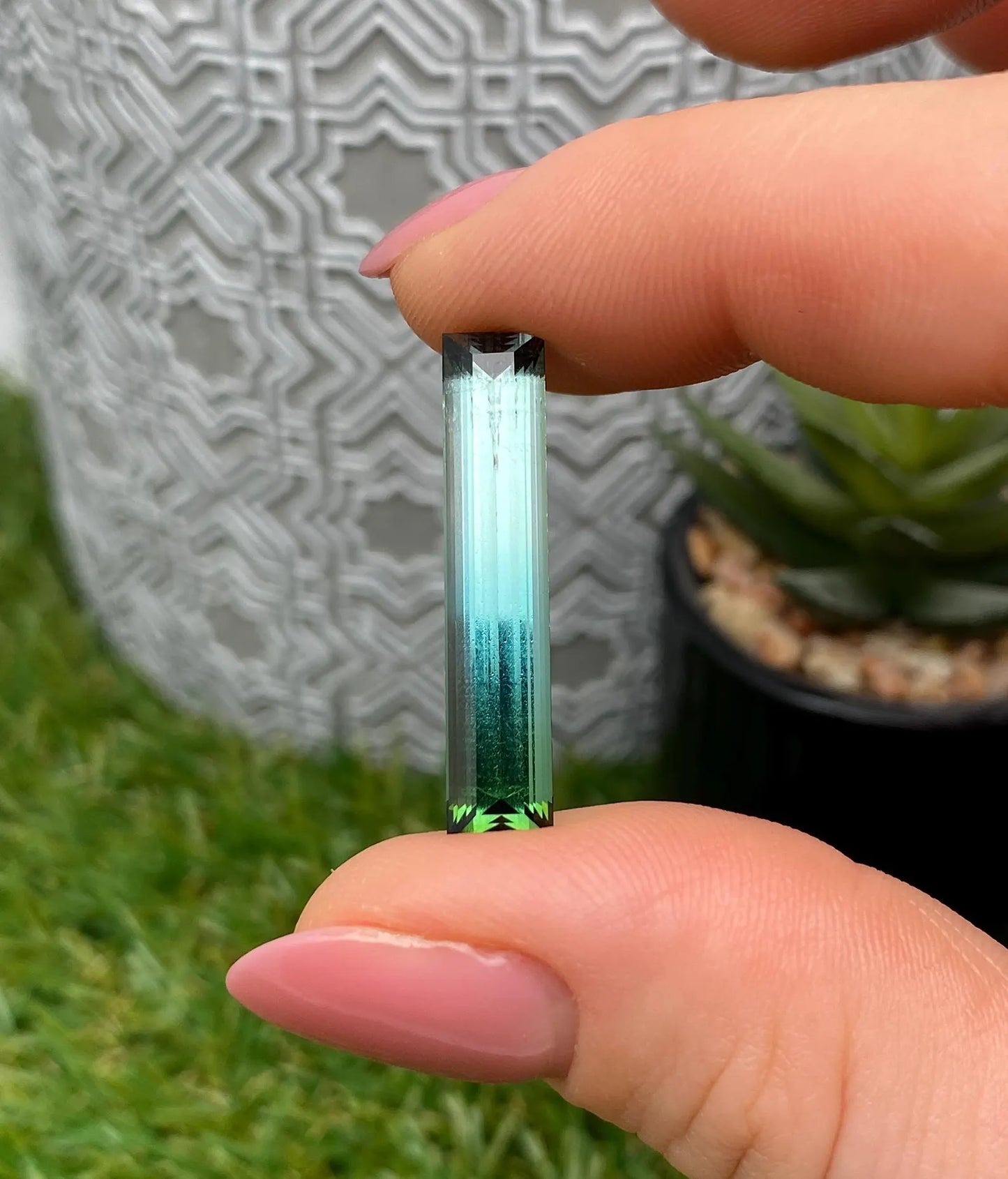 Tourmaline 10.30 Ct Blue-Green, baguette, 30.3x6.2x5.6mm, Afghanistan