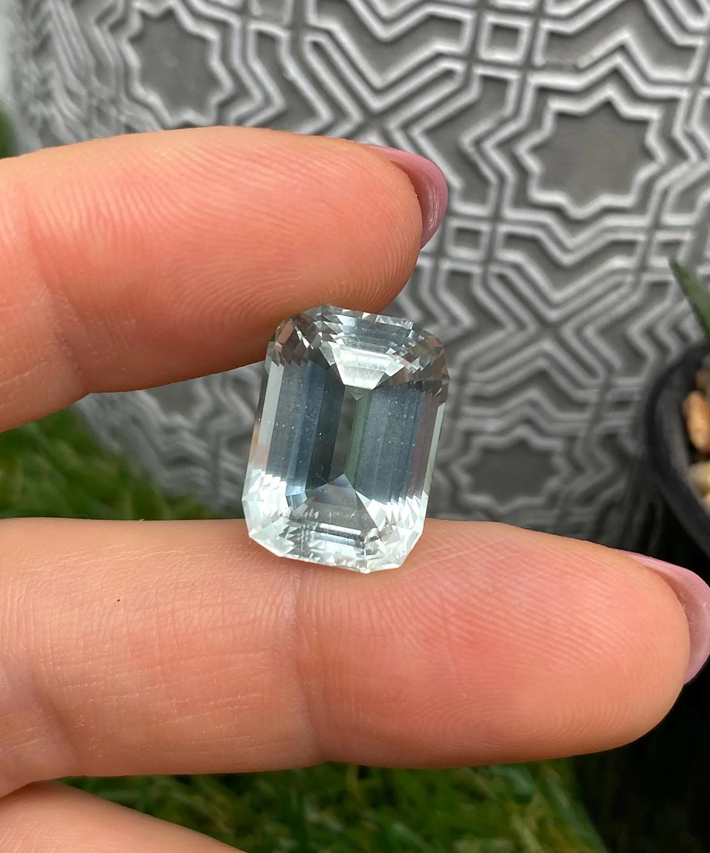Aquamarine natural Loose gemstone 15.62 ct., Cushion cut, Origin Nigeria, Certificate IGI