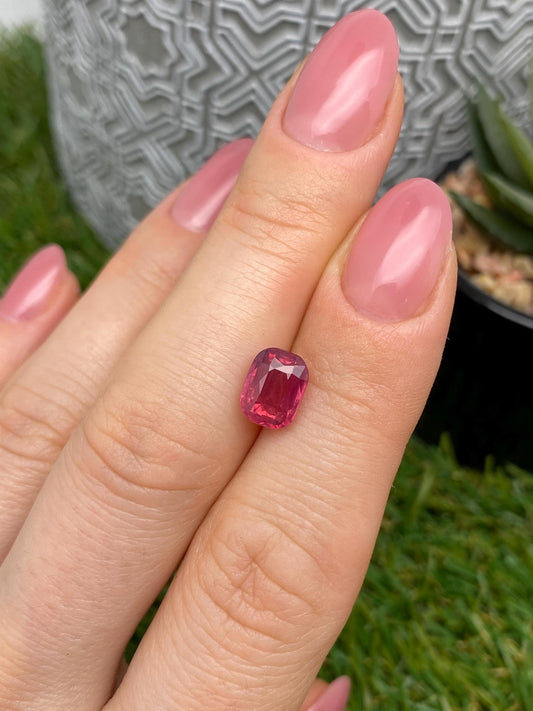 Spinel 3.01Ct VIVID orange-PINK gemstone, Tanzania, Mahenge, GFCO