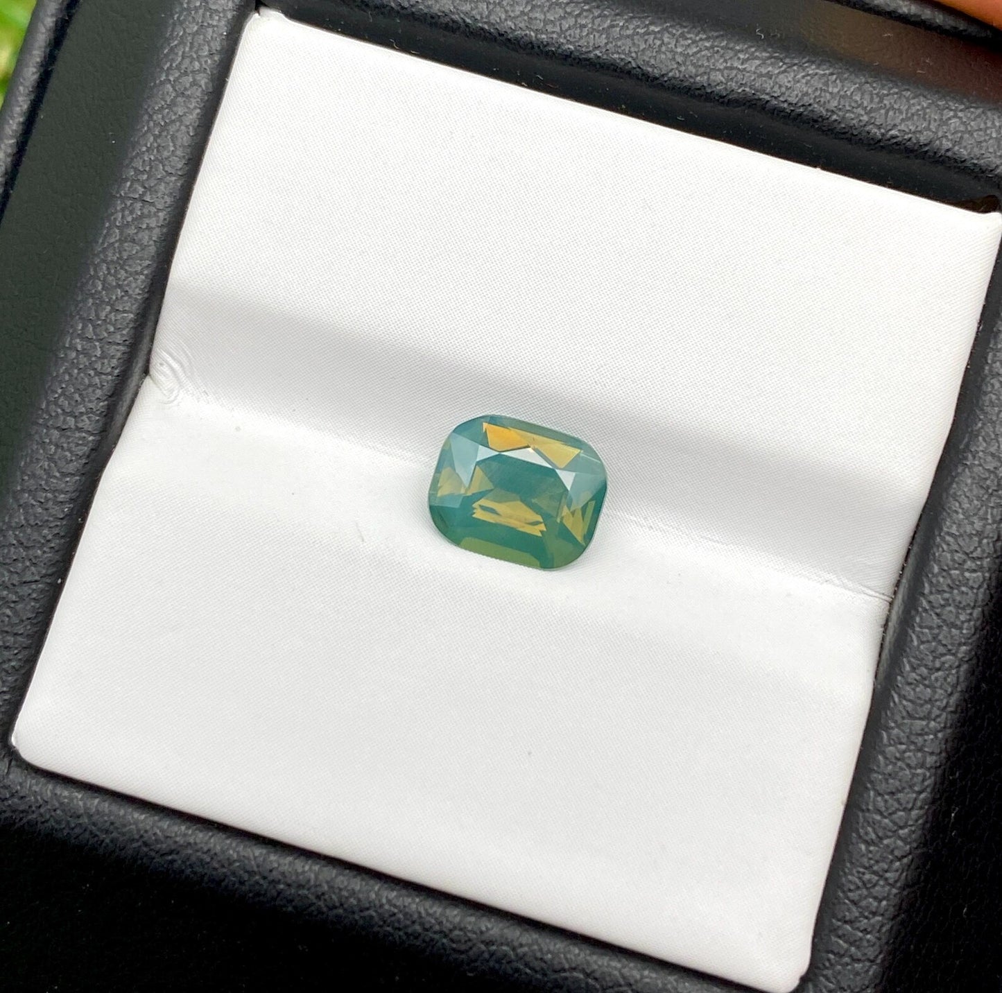 Opalescent Sapphire Yellowish Green 1.61Ct natural Unheated gemstone, Cushion cut, West Africa , Certificate AGL