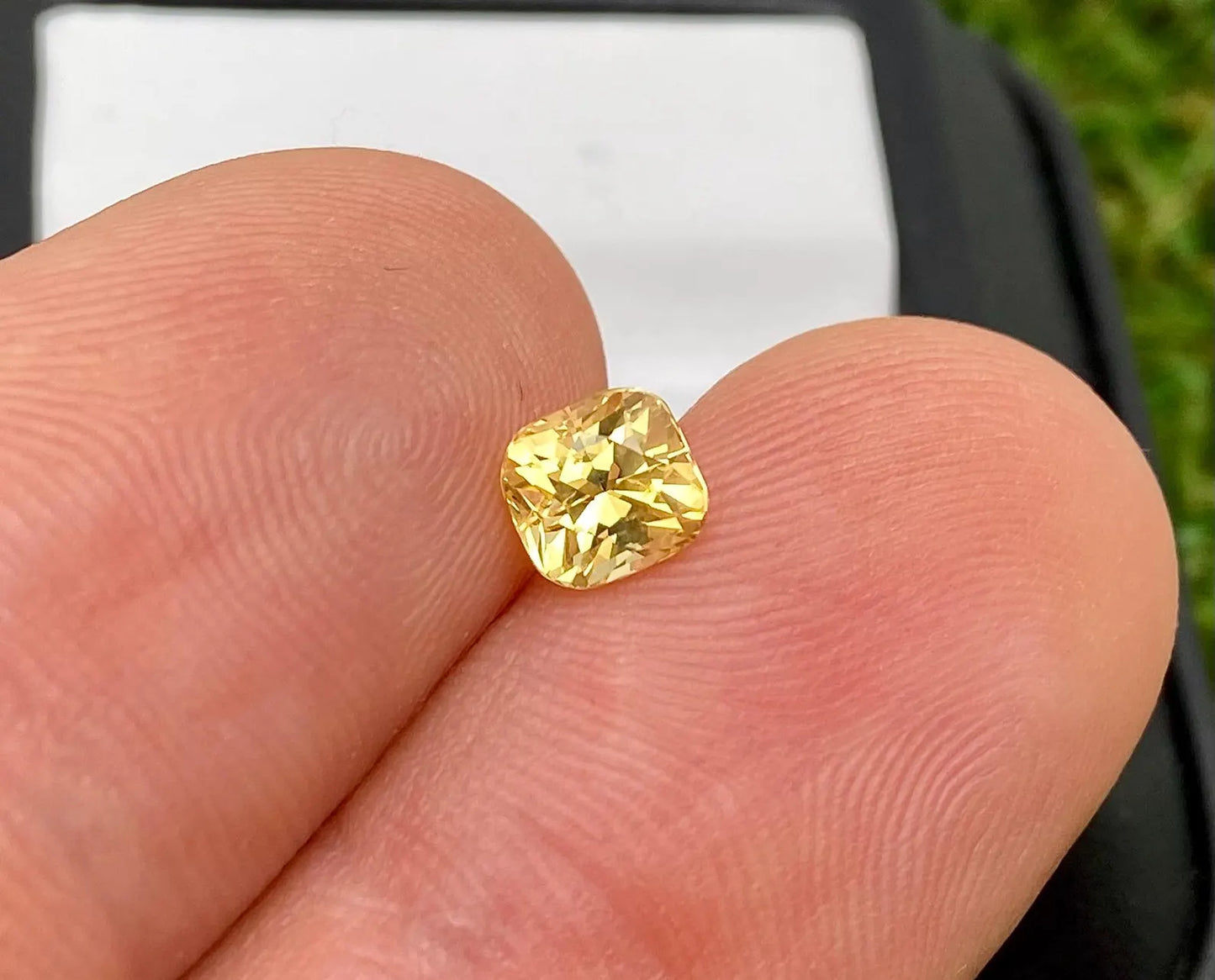 Sapphire 1.34 Ct., Yellow loose gemstone, cushion cut, certificate AGL