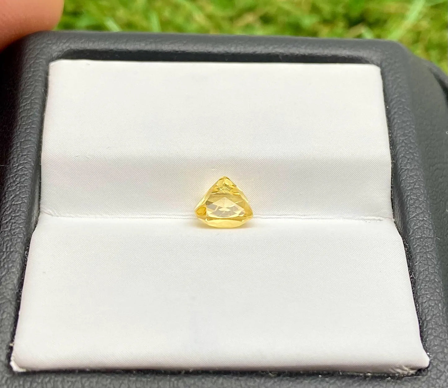 Sapphire 1.34 Ct., Yellow loose gemstone, cushion cut, certificate AGL