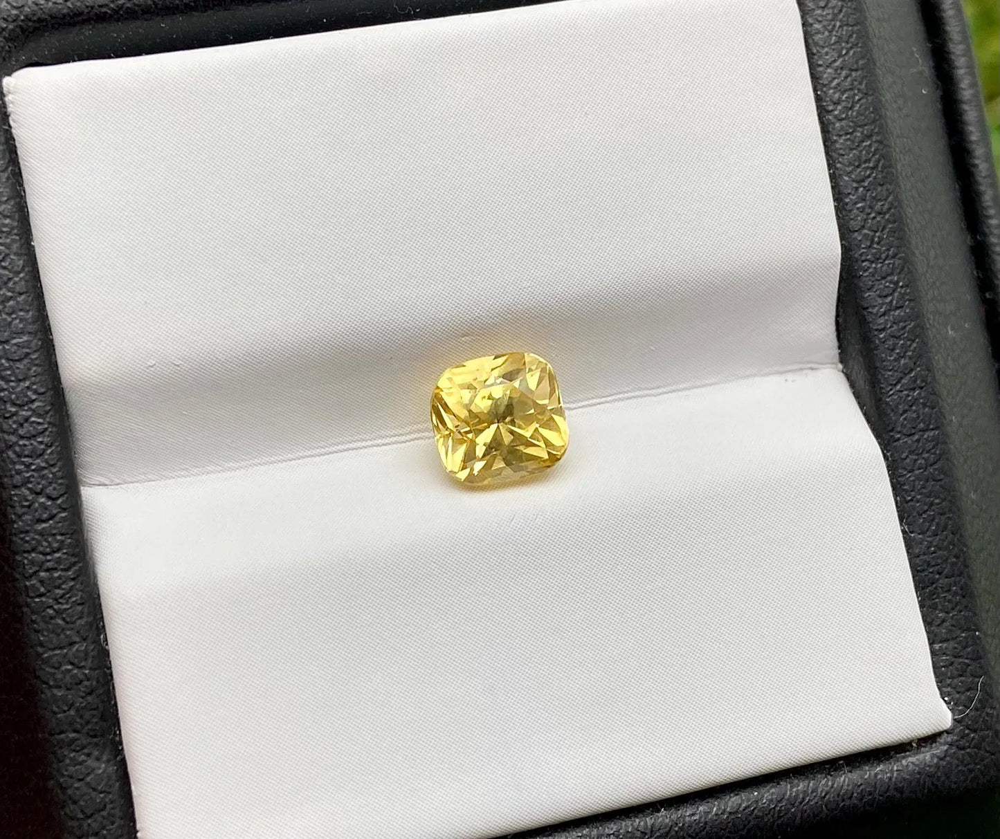 Sapphire 1.34 Ct., Yellow loose gemstone, cushion cut, certificate AGL