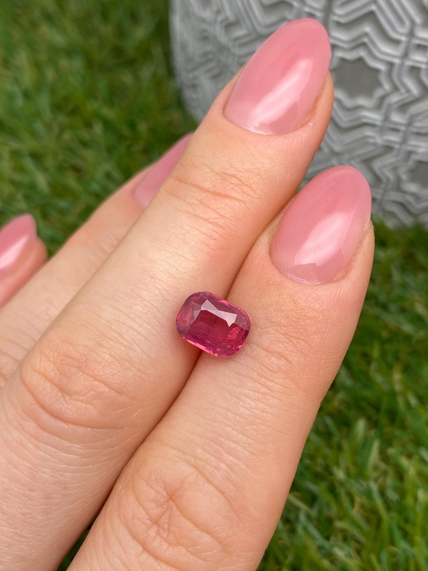 Spinel 3.01Ct VIVID orange-PINK gemstone, Tanzania, Mahenge, GFCO