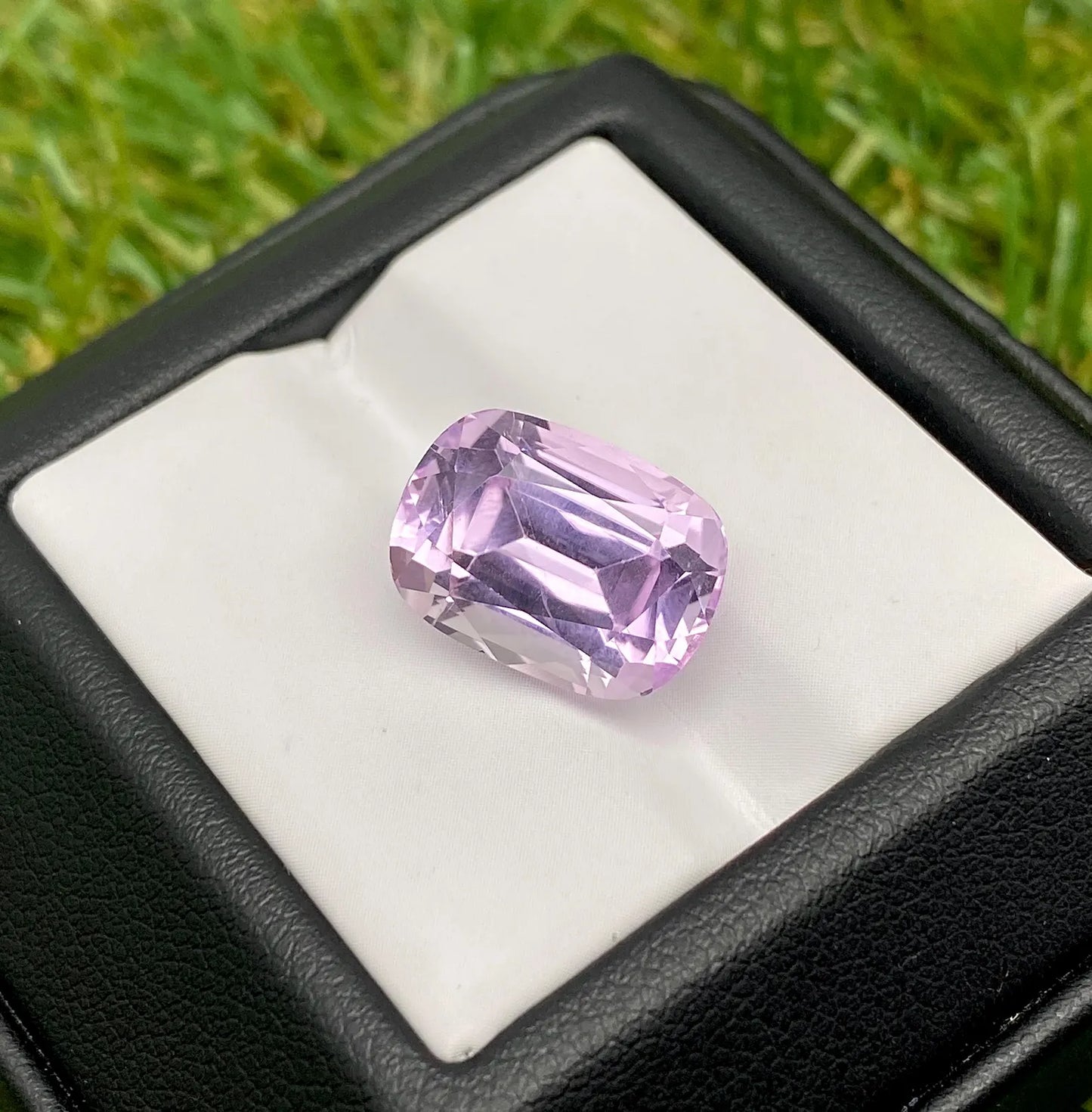 10.50Ct Natural Kunzite gemstone,14.2x10.4x9mm, cushion cut, Afghanistan