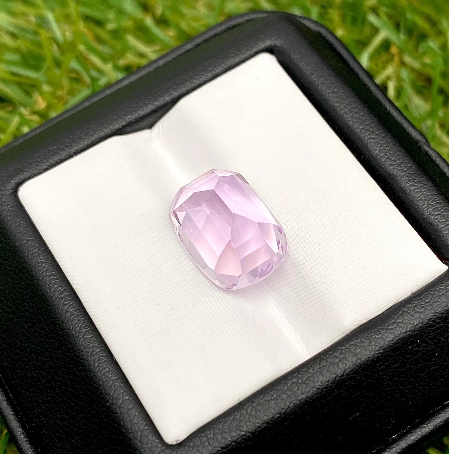 10.50Ct Natural Kunzite gemstone,14.2x10.4x9mm, cushion cut, Afghanistan