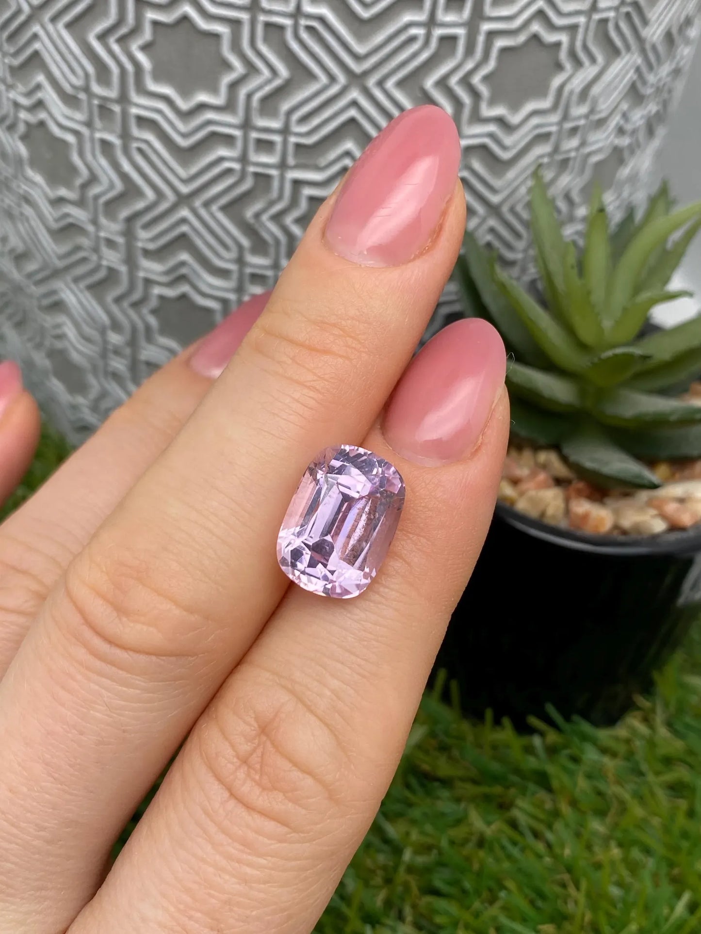 10.50Ct Natural Kunzite gemstone,14.2x10.4x9mm, cushion cut, Afghanistan