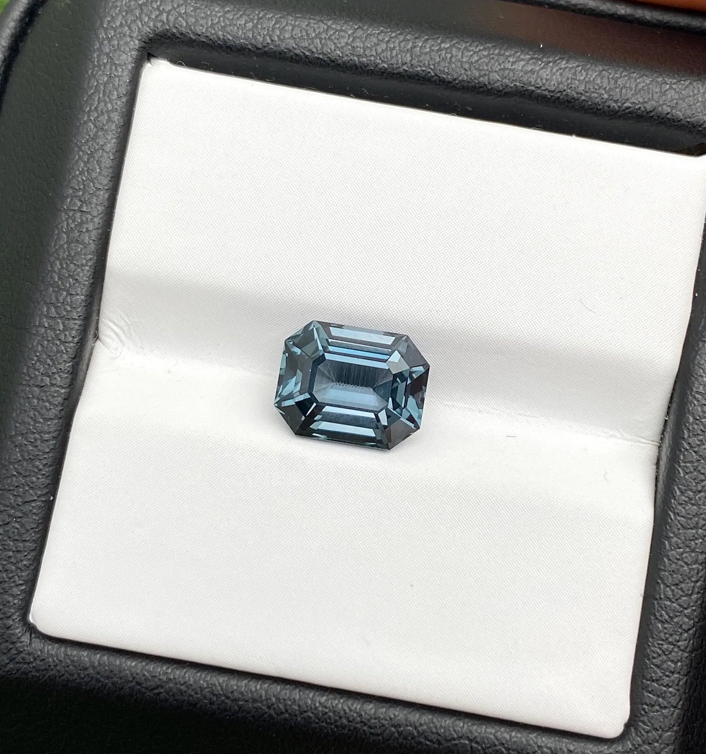 Spinel Blue natural gemstone 2.89Ct, Octagon cut, Origin Tanzania, GFCO