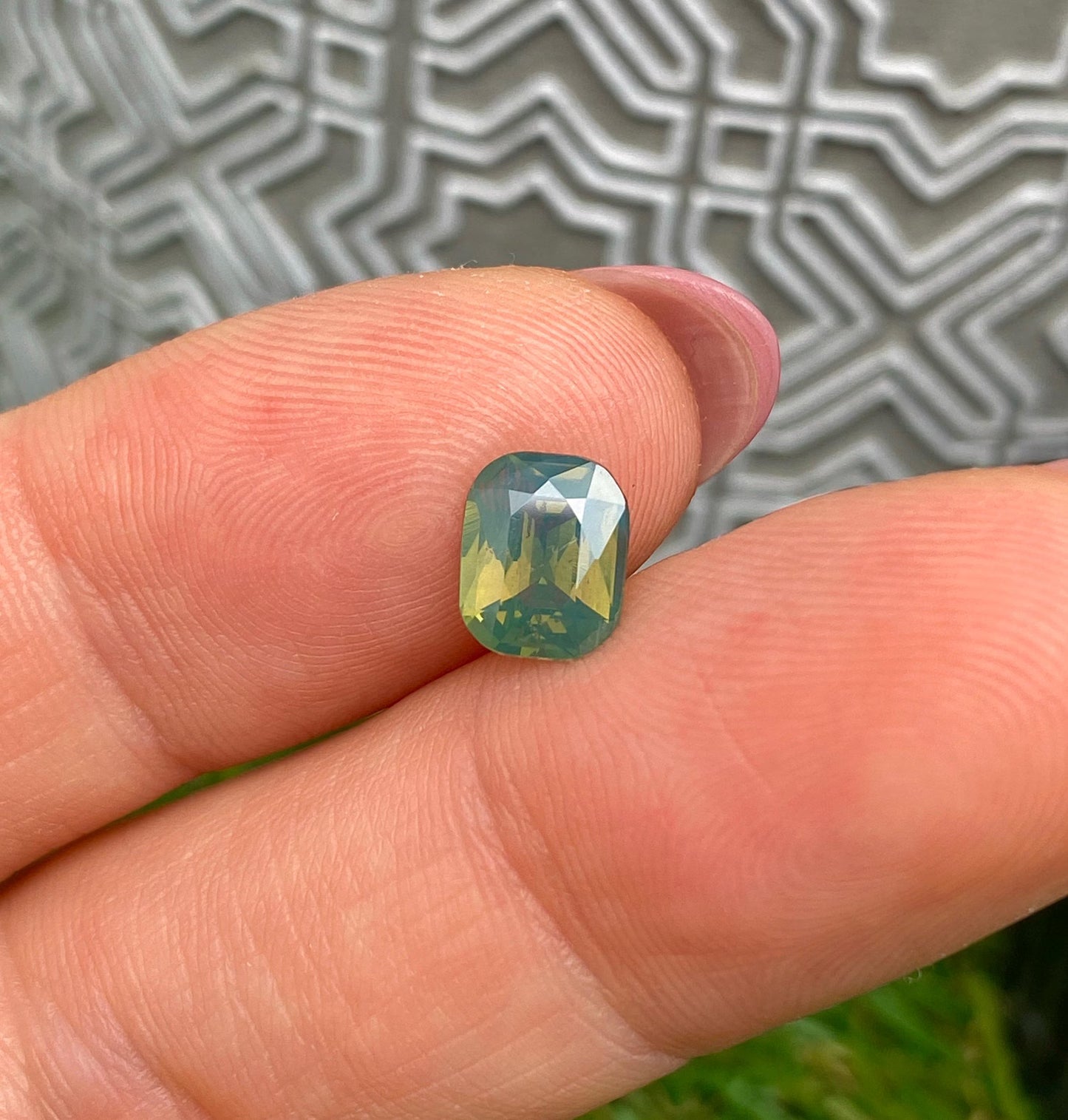 Opalescent Sapphire Yellowish Green 1.61Ct natural Unheated gemstone, Cushion cut, West Africa , Certificate AGL