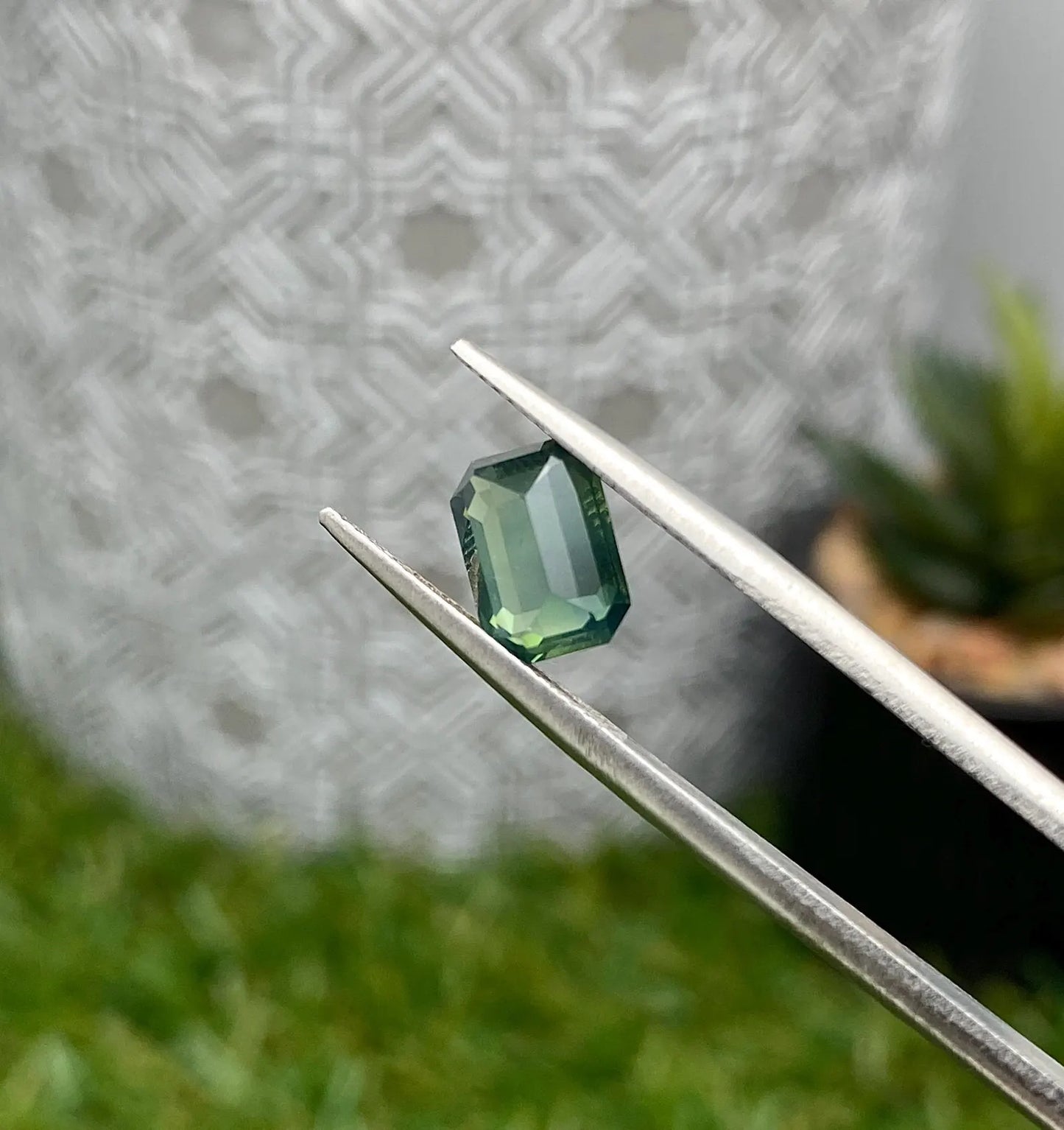 Sapphire Green 2.03Ct natural gemstone, Octagon cut, West Africa , Certificate AGL