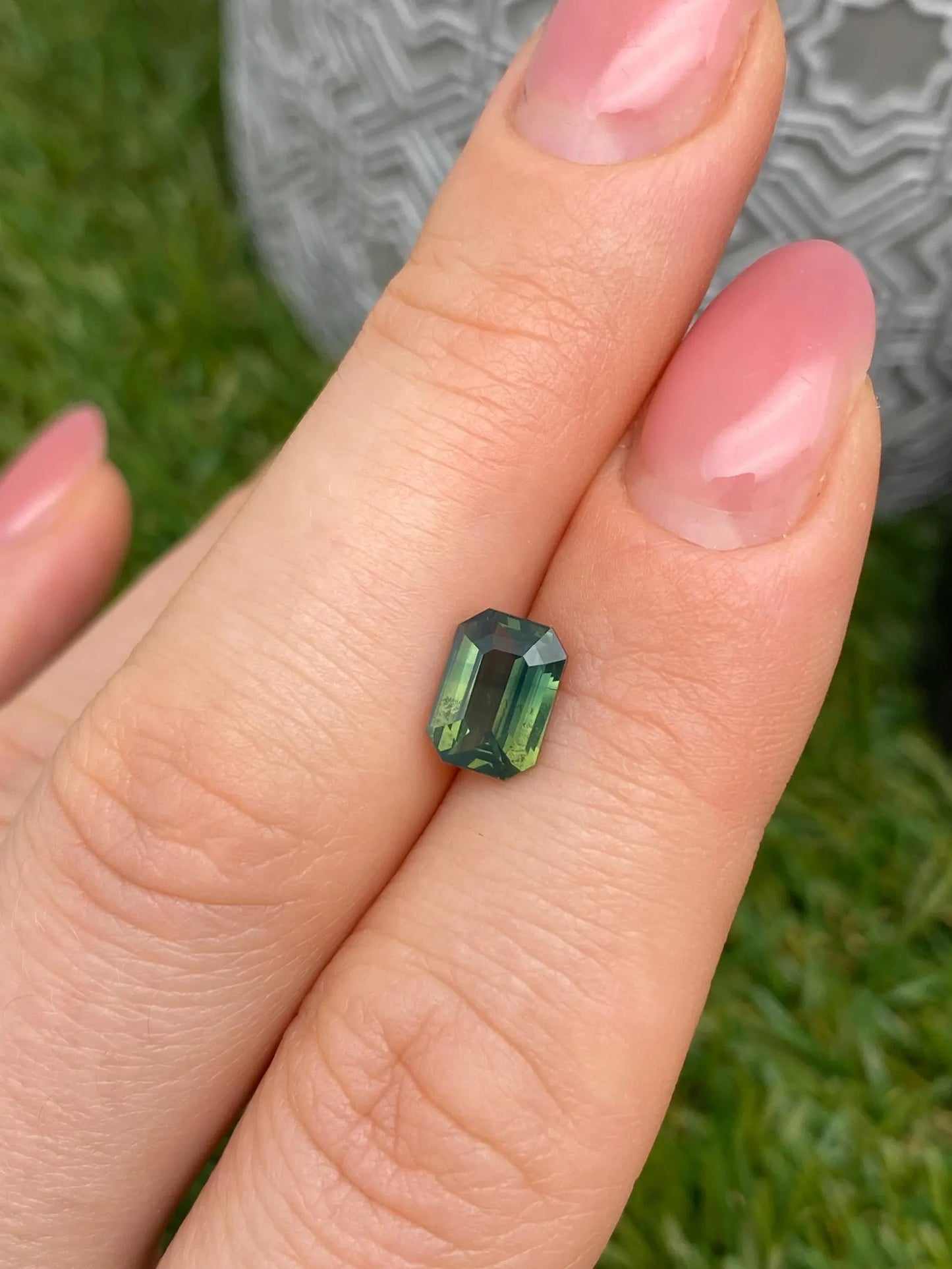 Sapphire Green 2.03Ct natural gemstone, Octagon cut, West Africa , Certificate AGL
