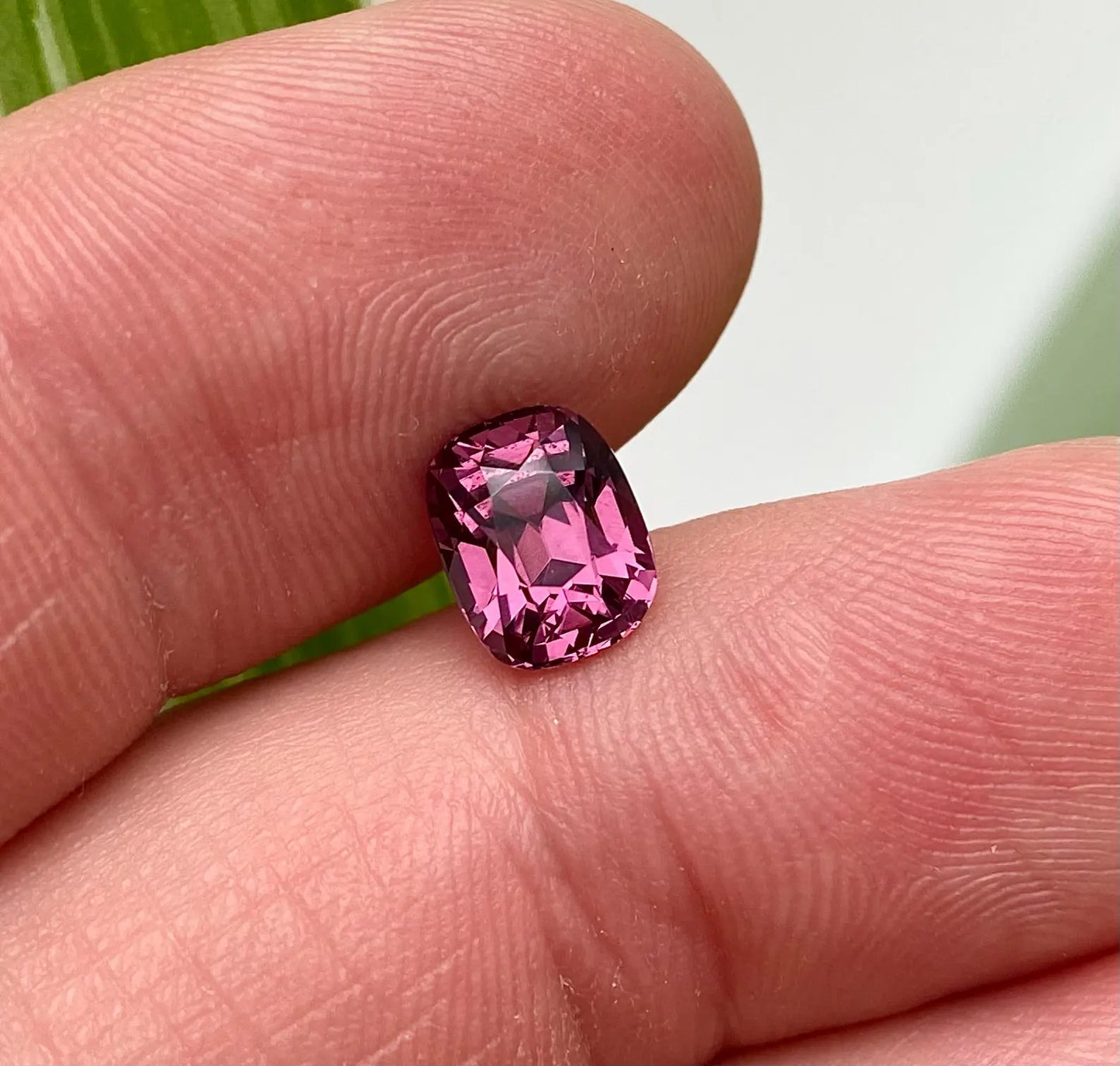 Natural Purplish-pink Spinel loose gemstone 2.93 ct. cushio cut, Origin Tanzania